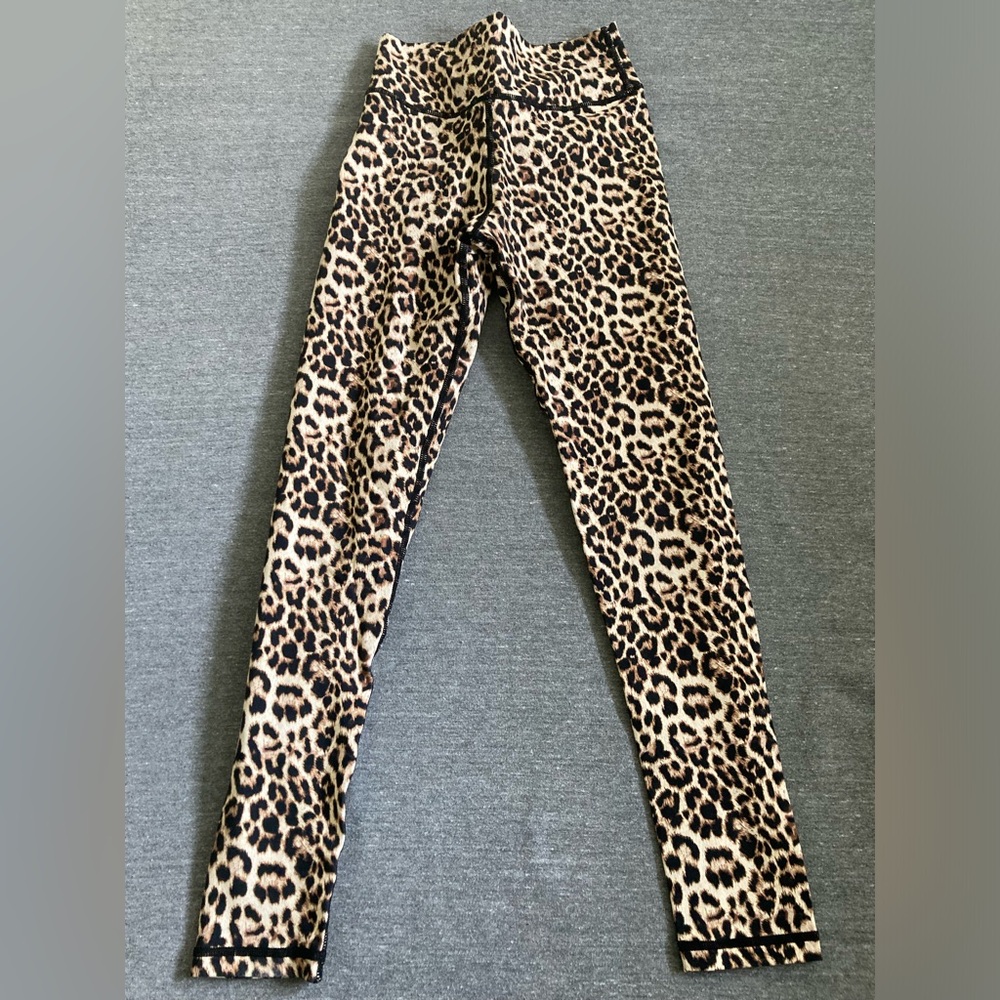 ZYIA Brilliant Leopard Scrunchy What 7/8 Leggings Size 2
